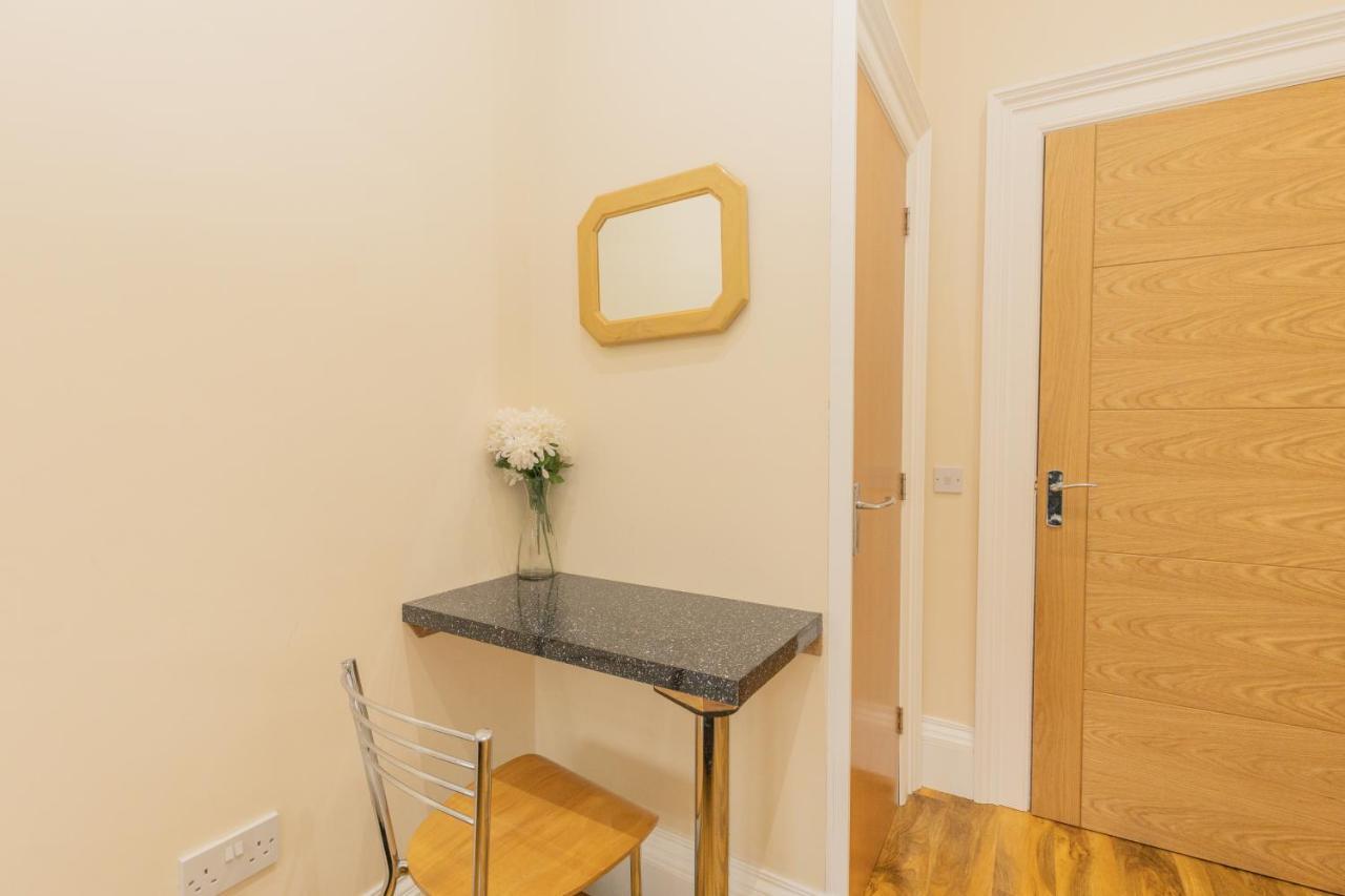 New 3-Bedroom Apartment Close To City Centre Edynburg Zewnętrze zdjęcie